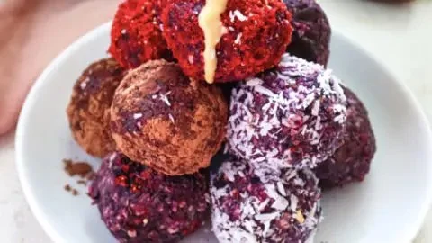 Blaubeer Zitronen Energy Balls für einen gesunden Snack