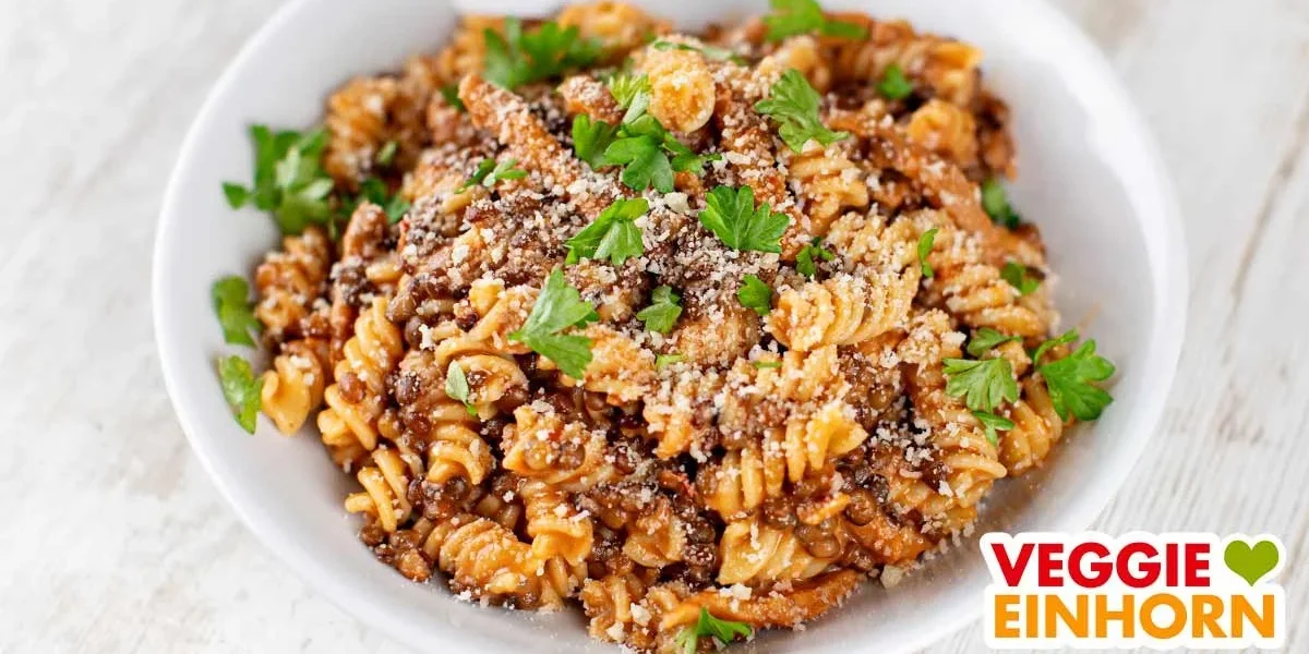 Eine köstliche Schüssel Pasta e Lenticchie mit Linsen und Pasta.