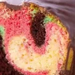 Veganer Papageienkuchen aus der Kastenform, bunt und lecker