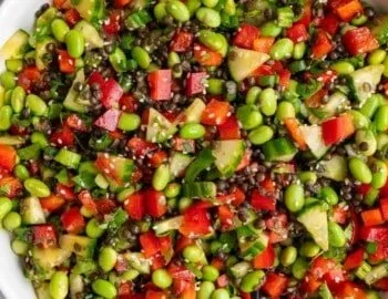 Leckeres Edamame-Salat-Rezept mit frischen Zutaten
