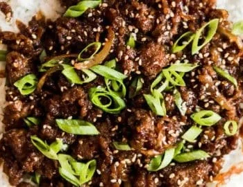 Veganes Bulgogi - pflanzliche koreanische BBQ-Alternative aus würzigen Zutaten.