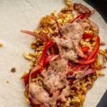 Rezept für Chipotle Tofu Wraps mit frischen Zutaten und würziger Sauce.