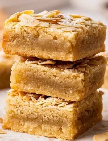 Vegane Mandelkeksriegel einfach zubereiten