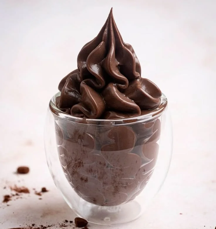 Vegane Schokoladenpuddingcreme leicht zubereiten und genießen